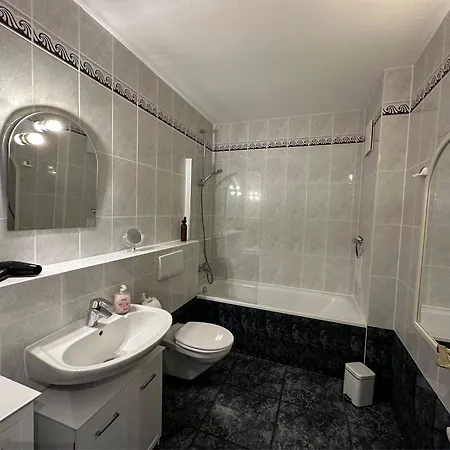 Gemuetliche Mit Balkon Nahe Der Ostsee - 2 Schlafzimmer * Wischuer