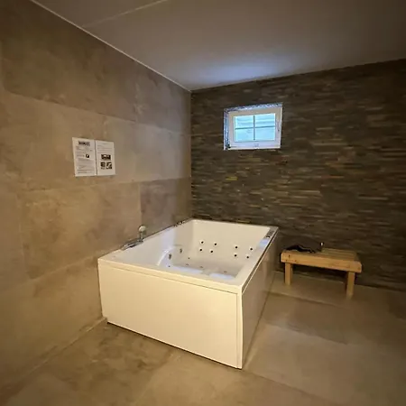 Gemuetliche Mit Balkon Nahe Der Ostsee - 2 Schlafzimmer Apartmán