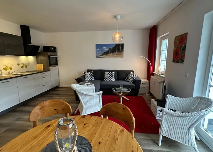 Gemuetliche Mit Balkon Nahe Der Ostsee - 2 Schlafzimmer Διαμέρισμα